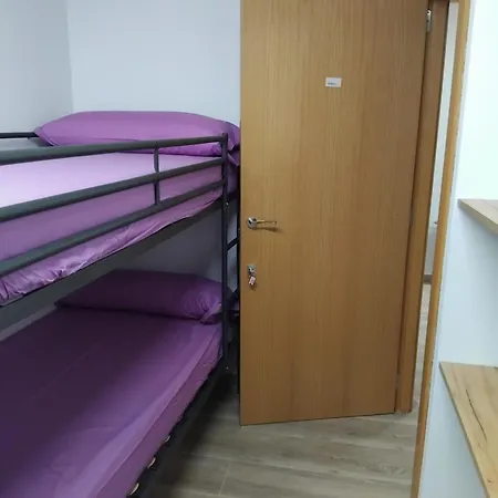 L'alberg La Rectoria De La Torra Hostel *